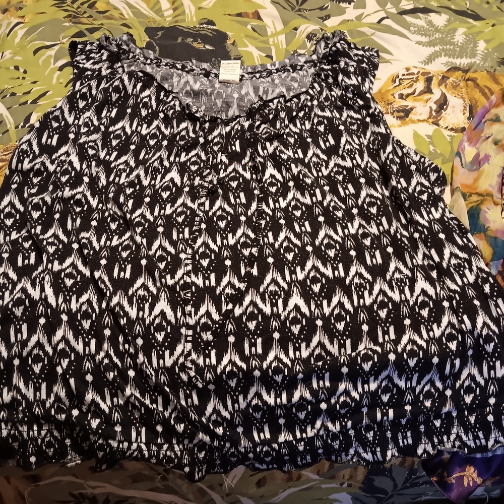 Woman's summer top